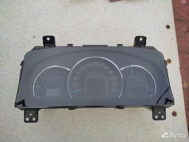 Щиток приборов camry 50