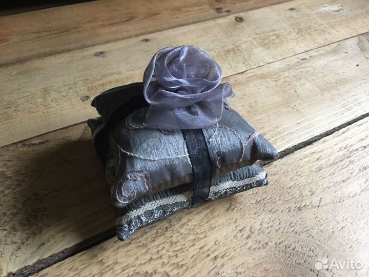 Подушечка декоративная