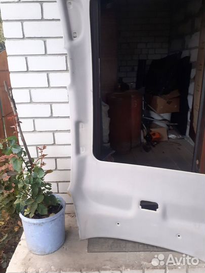 Обшивка потолка Peugeot 308 (панорамная)