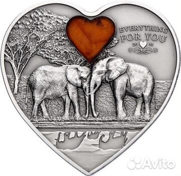 Монета Все для тебя Слоны серебро янтарь Палау2013