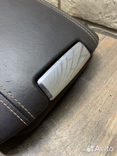 Porsche Cayenne S 958 Подлокотник