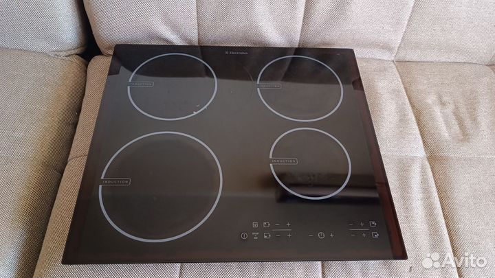 Варочная панель Electrolux EHD60020P индукция
