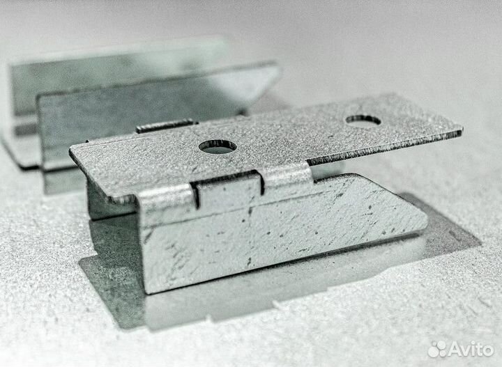 Потолок кубообразный реечный/Цвет 8025