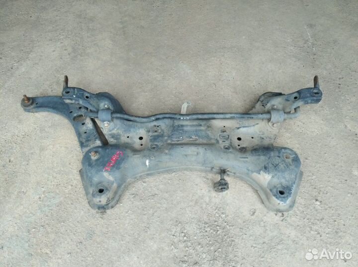 Подрамник Hyundai Solaris 1