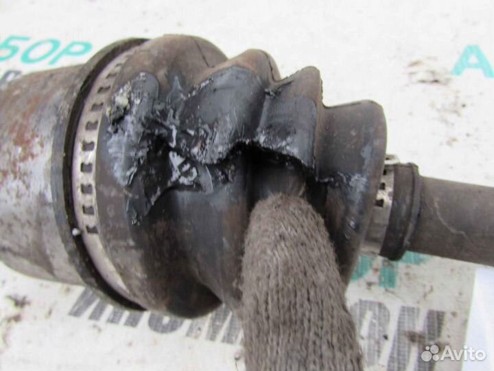 Полуось передняя левая для ваз LADA Kalina 2004