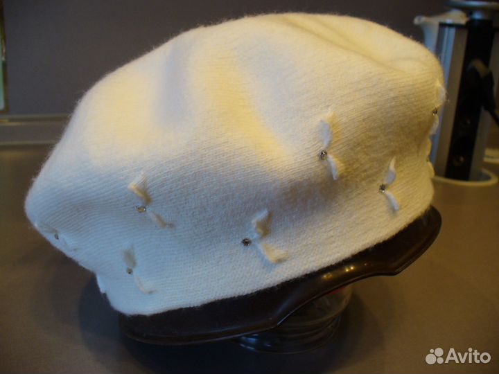 Головные уборы женские