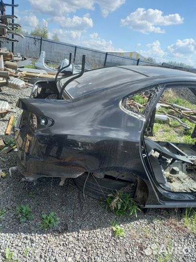 Задняя правая четверть Hyundai Elantra 4