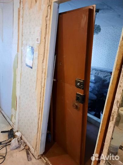 Дверь входная металлическая