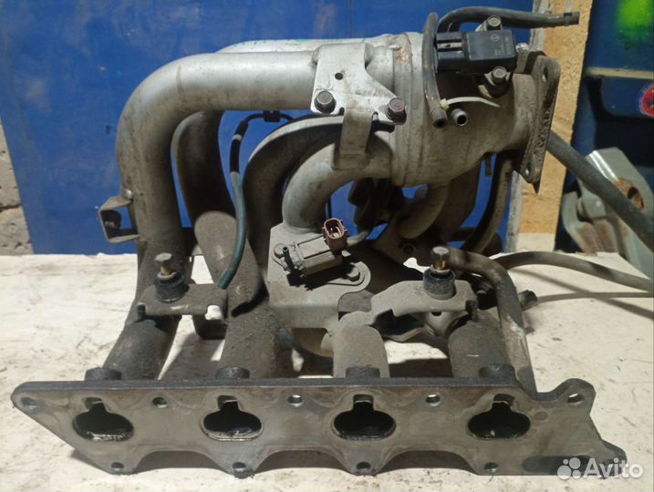 Впускной коллектор Mitsubishi Lancer 9 1.6