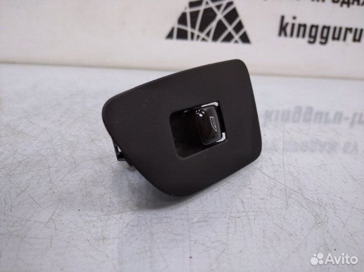 Кнопка стеклоподъемника задняя правая Volvo S90 2