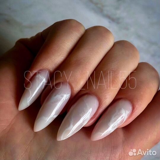 Наращивание ногтей, маникюр