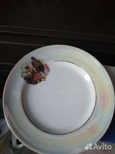 Тарелки суповые десертные Мадонна