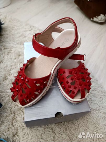 Обувь для девочки размер 35