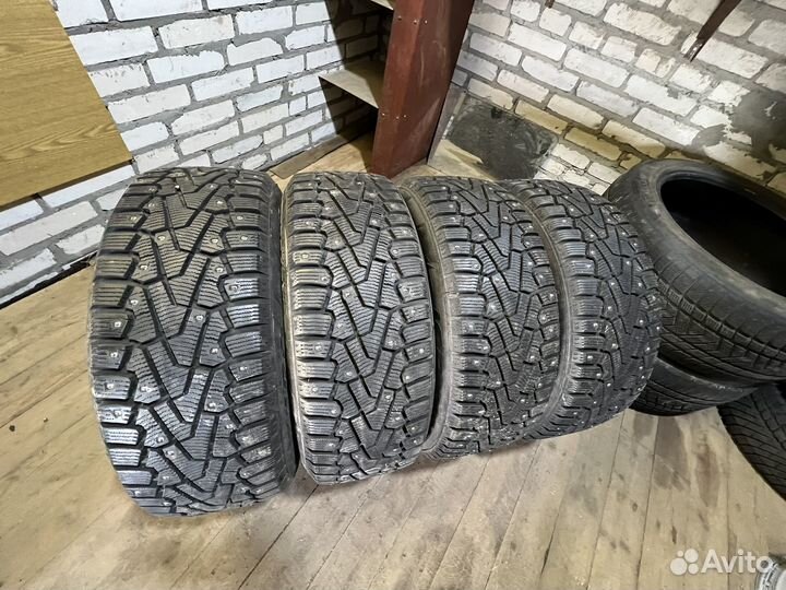 Pirelli Ice Zero 225/55 R17