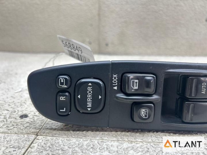 Блок упр. стеклоподьемниками передний правый subar