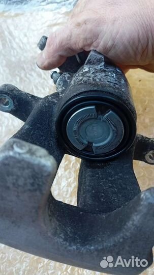 Суппорт задний левый skoda octavia a5