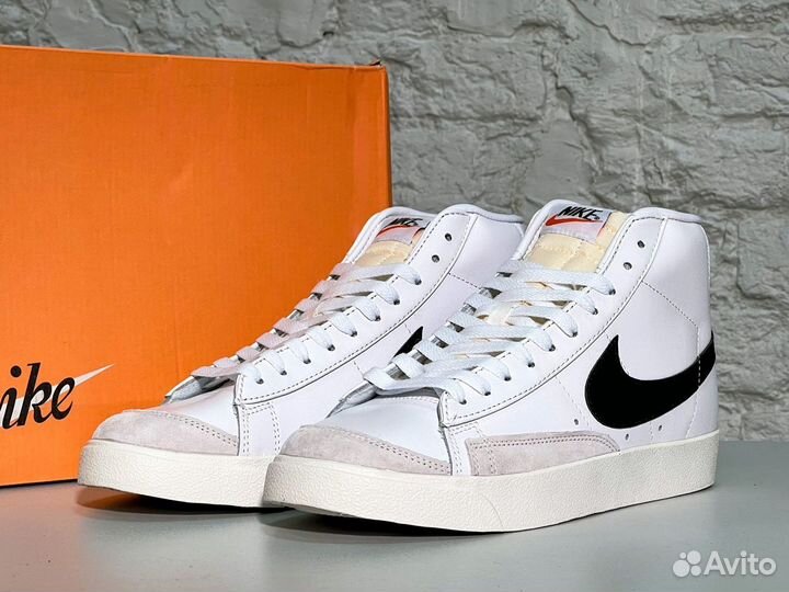 Nike Blazer Mid 77 Black White