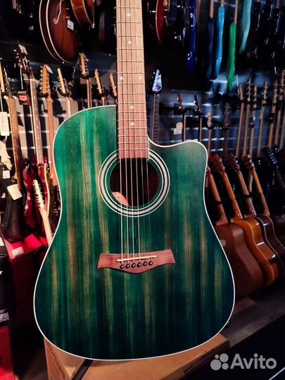 Акустическая гитара для начинающих