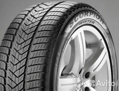 Pirelli Scorpion Winter 275/35 R22 104V