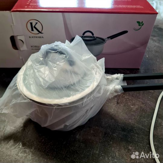 Ковш из нержавеющей стали с крышкой 0.8 л