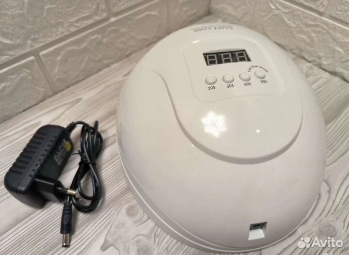 Лампа для маникюра новая