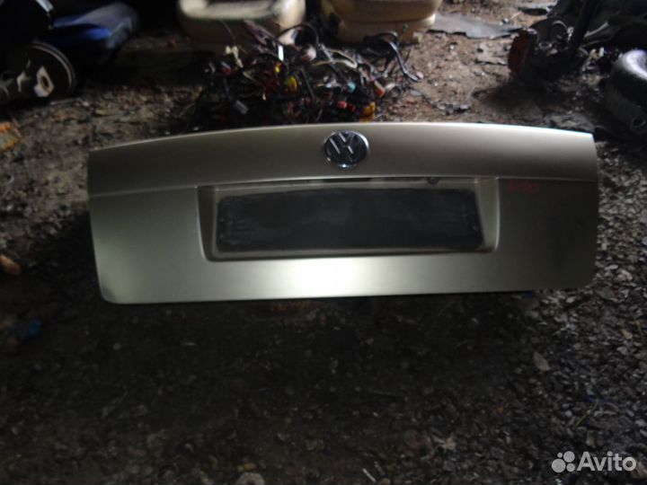 Крышка багажника Volkswagen Passat (B5+) 2000-2005