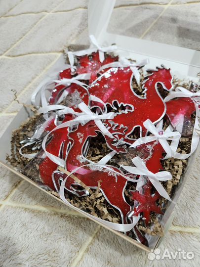 Работы из эпоксидной смолы,ручная работа