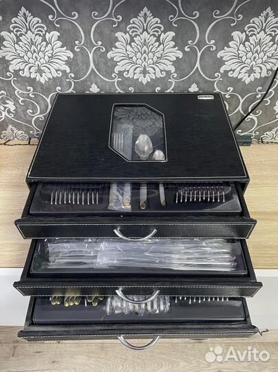 Столовый набор приборов большой