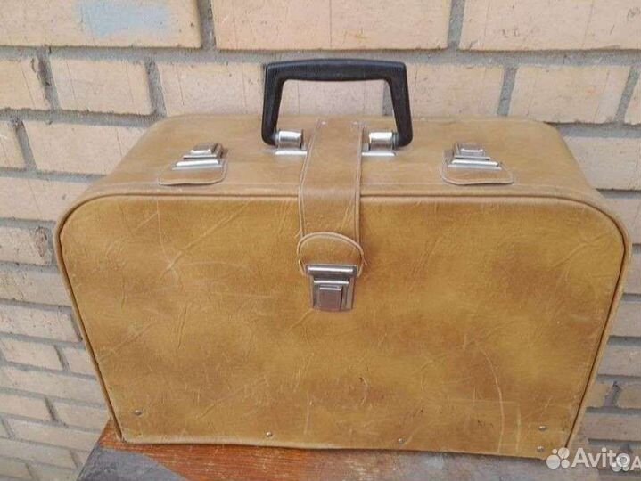 Швейная машинка чайка143