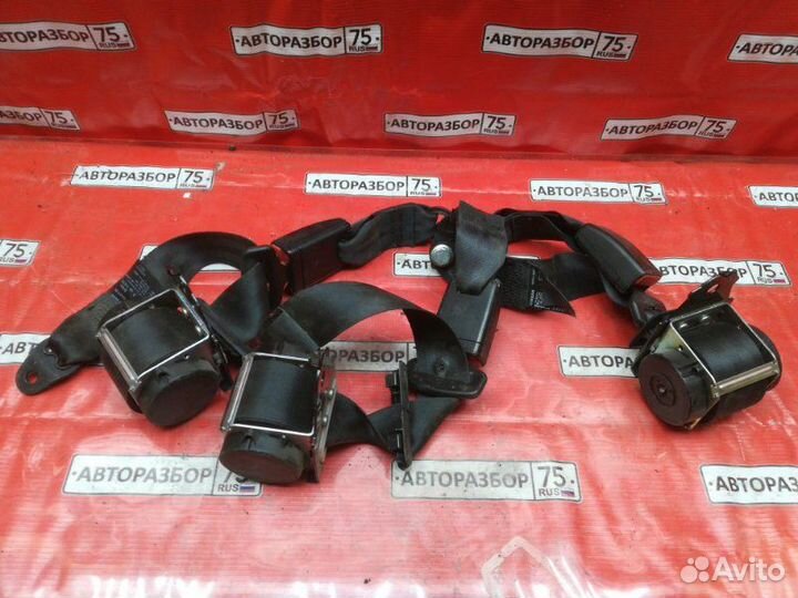 Ремень безопасности задний Nissan Almera G15 K4M