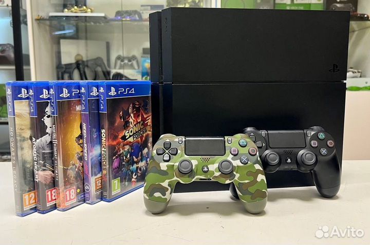 Sony PS 4 с 2 джойстиками