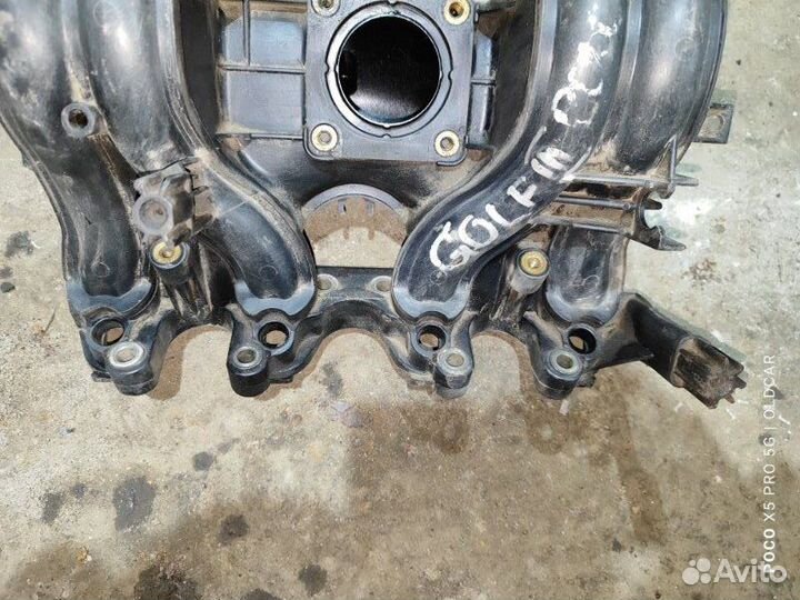 Коллектор впускной Volkswagen Golf 3 купе 1.4 1996