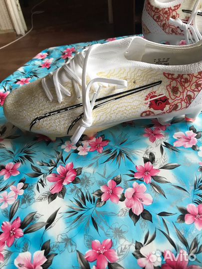 Футбольные бутсы