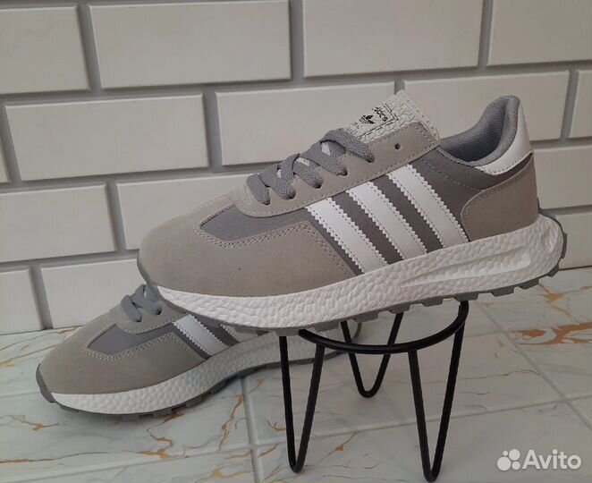 Кроссовки Adidas Retropy E5