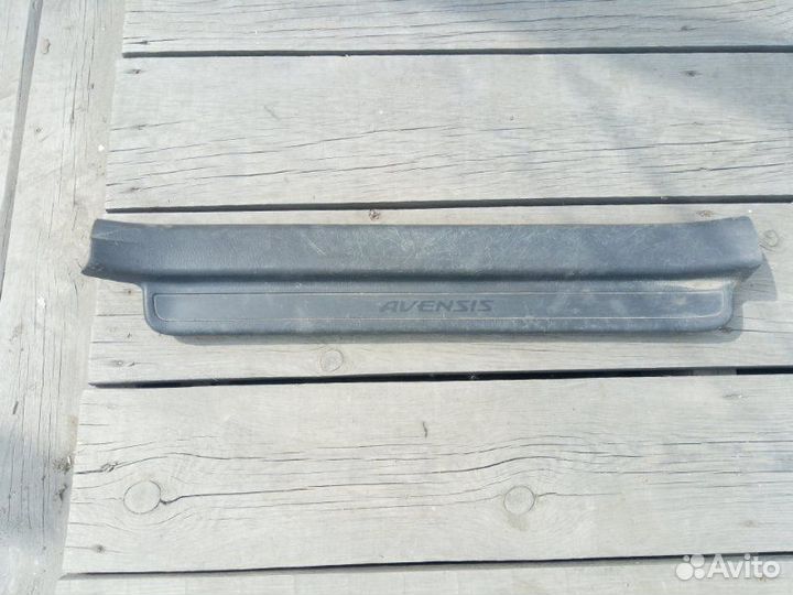 Накладка порога (внутренняя) передняя правая