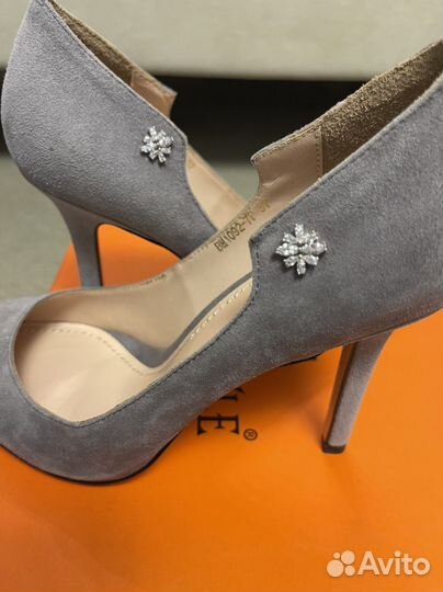 Новые туфли женские натуральная замша Grand Style