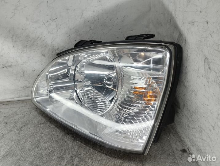 Фара левая KIA Carens 2002 - 2006 год