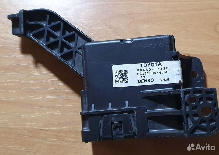 Блок электронный Toyota Corolla 180 2013-2018