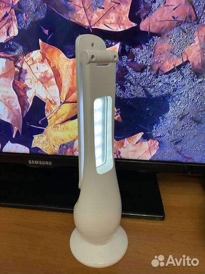 Лампа настольная led