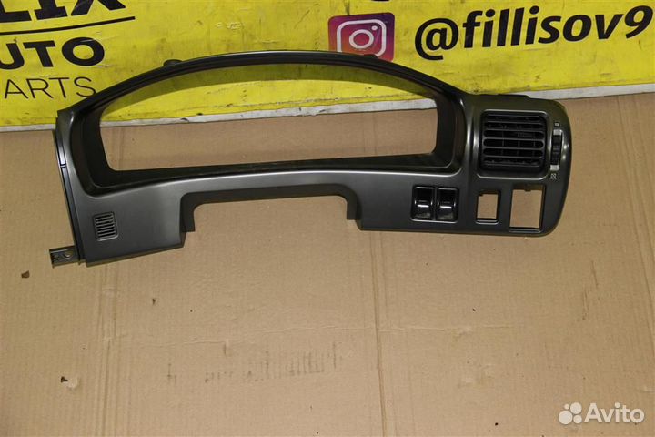 Накладка декоративная Nissan R'nessa (n30) 1997-2