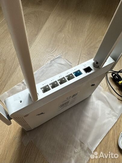 Wi-Fi роутер Keenetic Ultra KN-1810