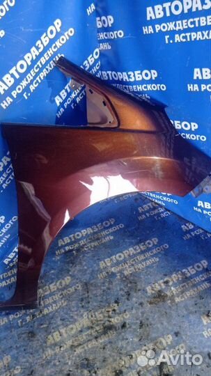 Переднее правое крыло Honda Fit хэтчбек 2012