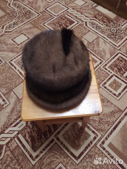 Берет женский норковый