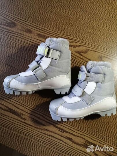 Лыжные ботинки детские р. 30-31 NNN