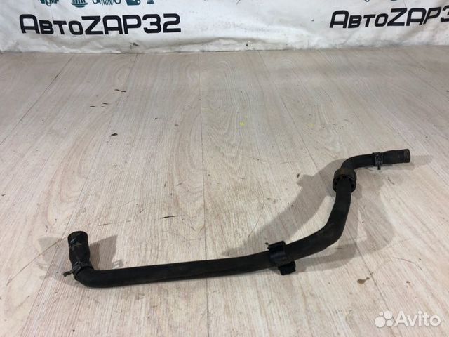 Патрубок системы охлаждения Skoda Octavia A5 BSE