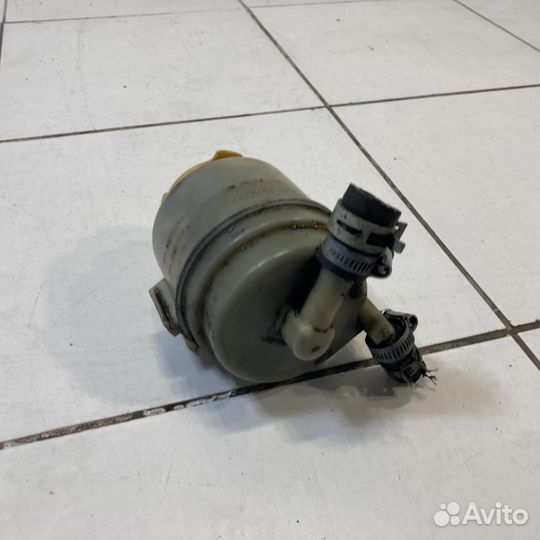 Бачок гидроусилителя Subaru Impreza 2 GD GG G11 20