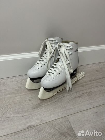 Коньки фигурные детские Alice 30 размер
