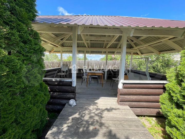 Дом 290 м² на участке 40 сот.