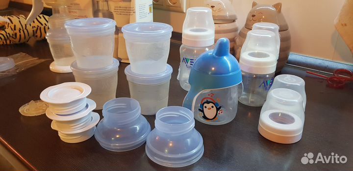 Молокоотсос Avent, бутылочки и контейнеры via