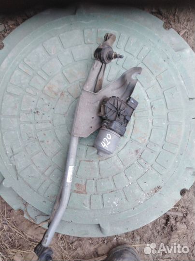 Трапеция стеклоочистителя Renault Logan